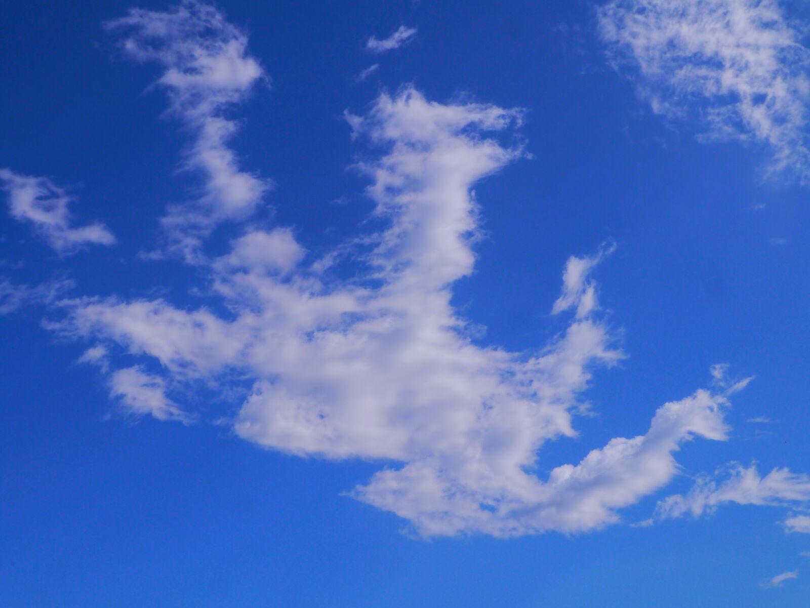 Panasonic Lumix DMC-GX1 sample photo. Cloud, sky, blue sky photography