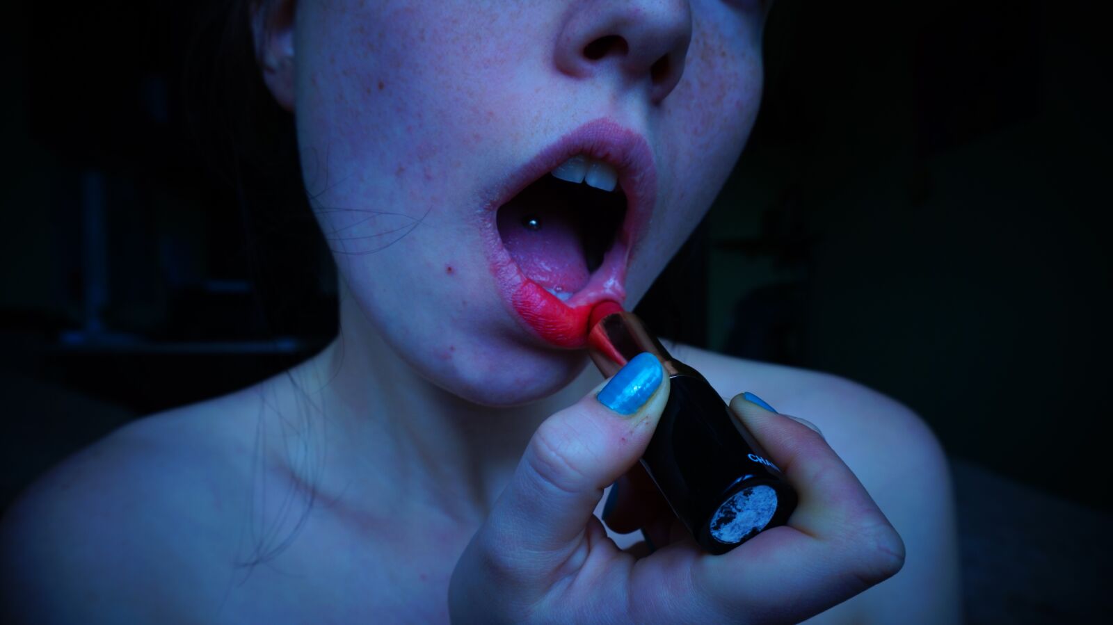 Sony Alpha a5000 (ILCE 5000) sample photo. Lips, pomade, woman photography