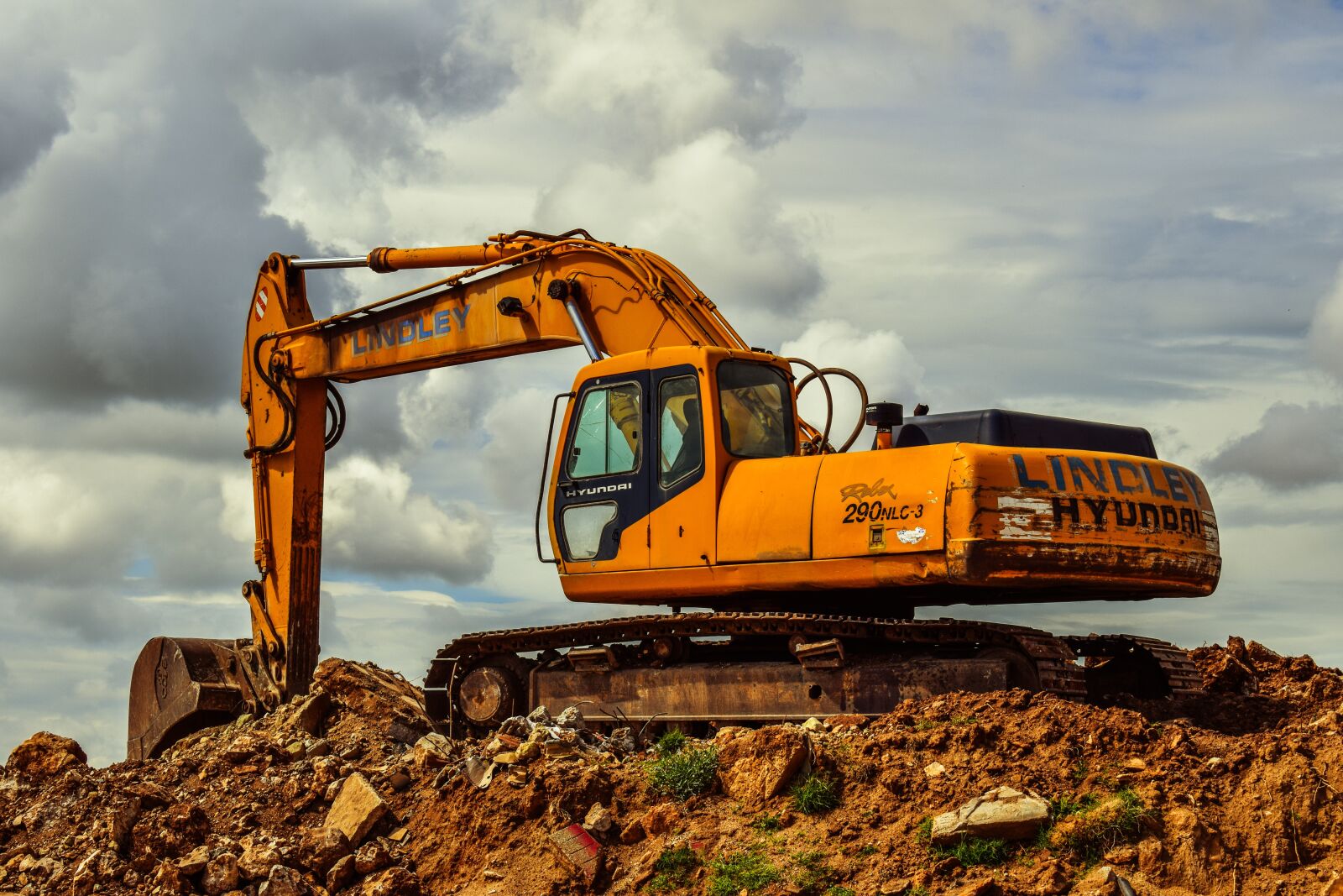 Nikon D3300 sample photo. Excavator, heavy machine, equipment photography