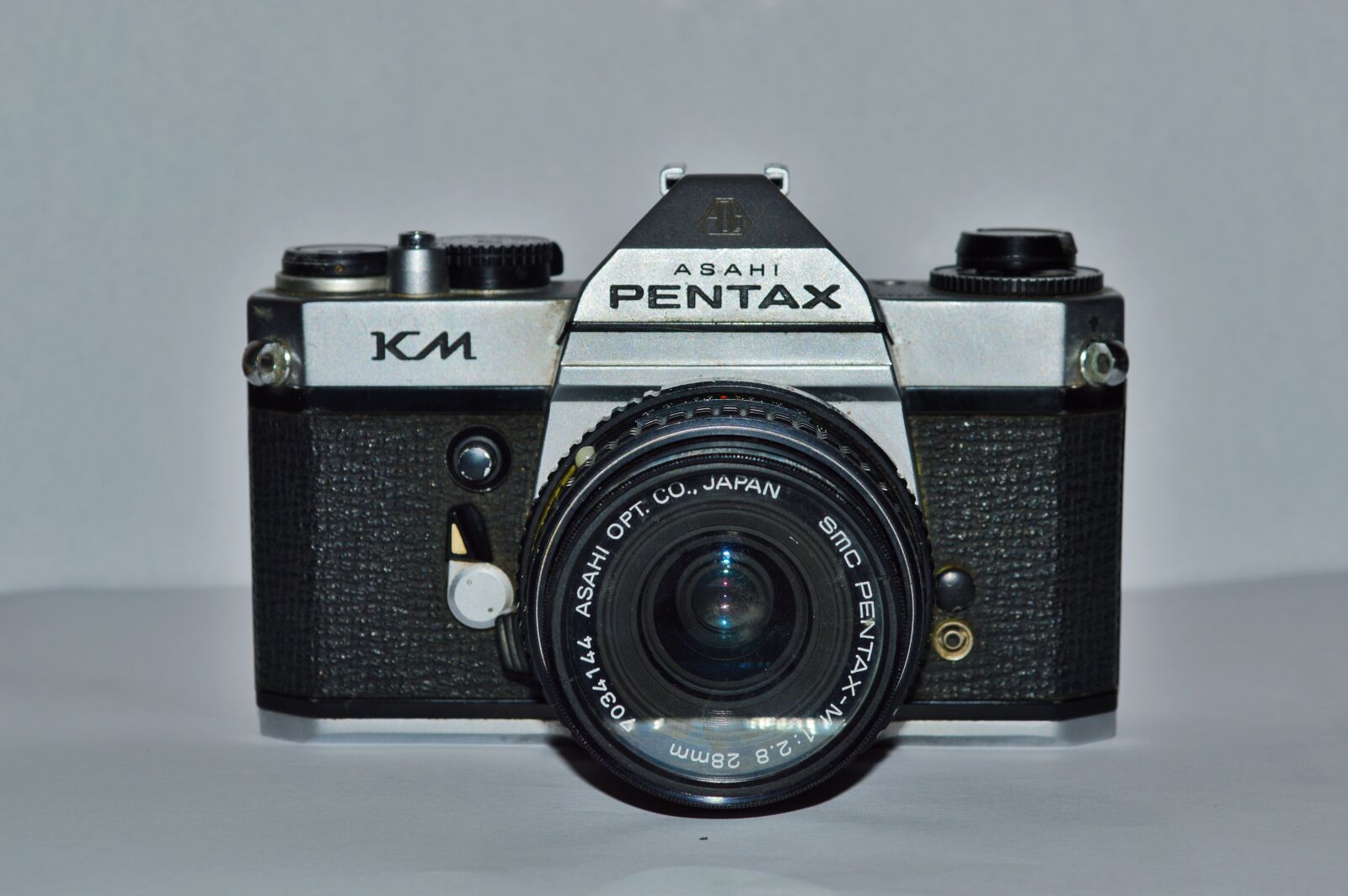 Nikon D3200 sample photo. Lens, antique, classic photography