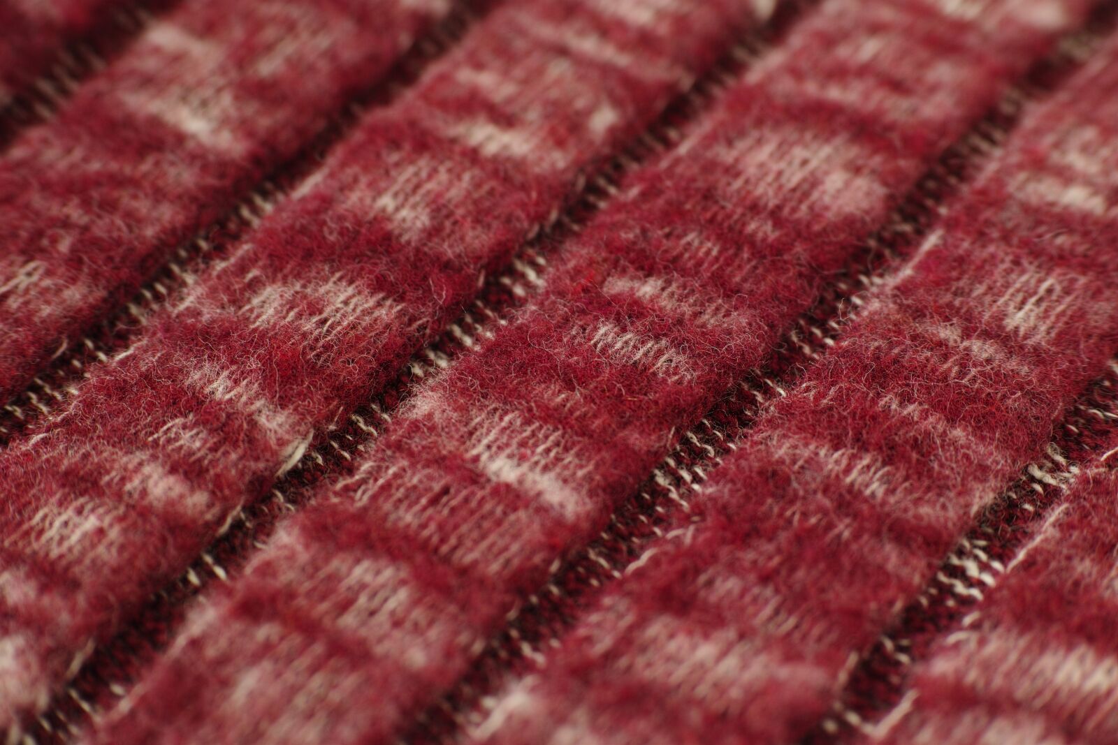 Sigma dp3 Quattro sample photo. Hot, wool, red photography