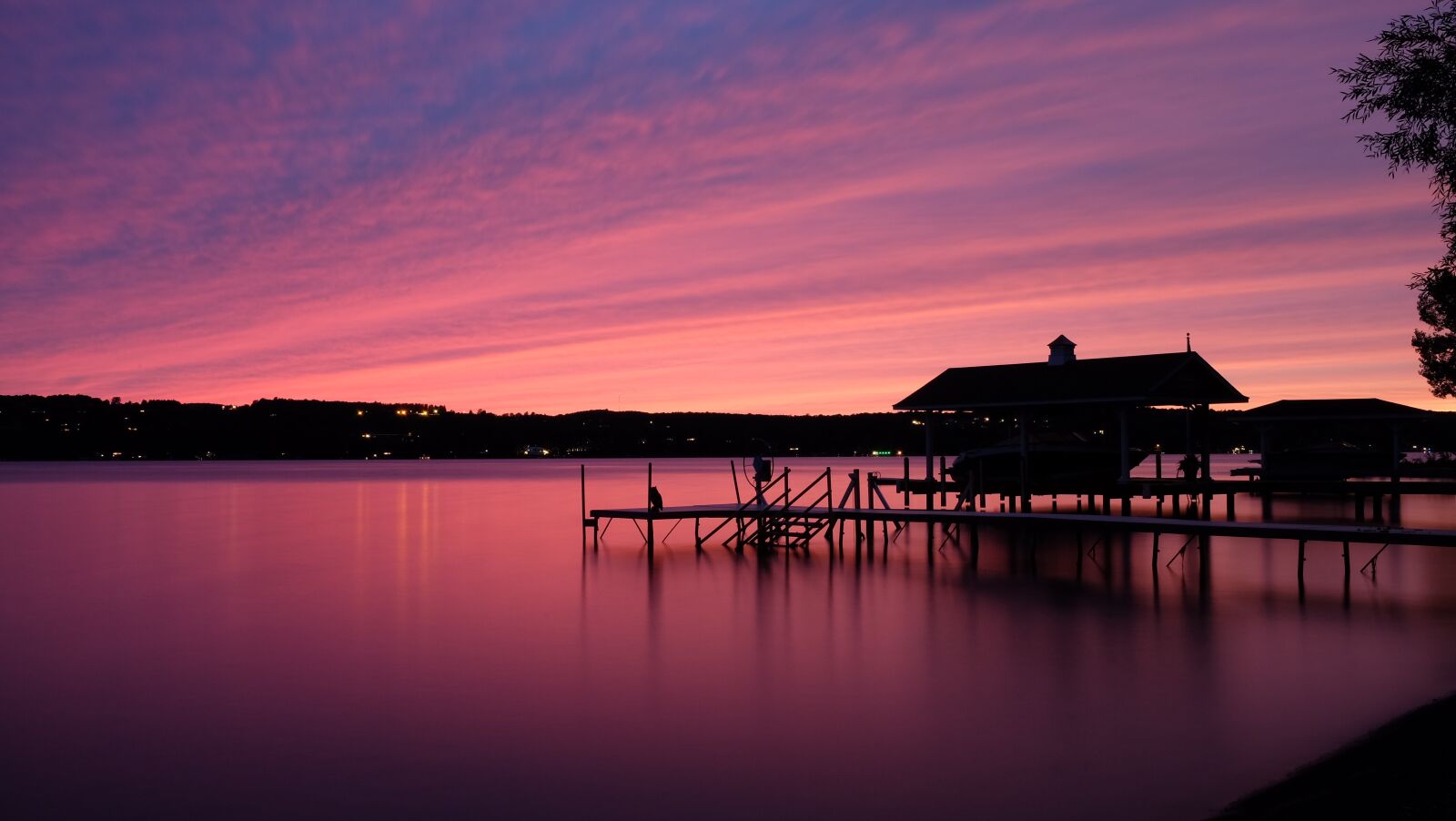 Fujifilm X100S sample photo. Lake, sunset, boat dock photography