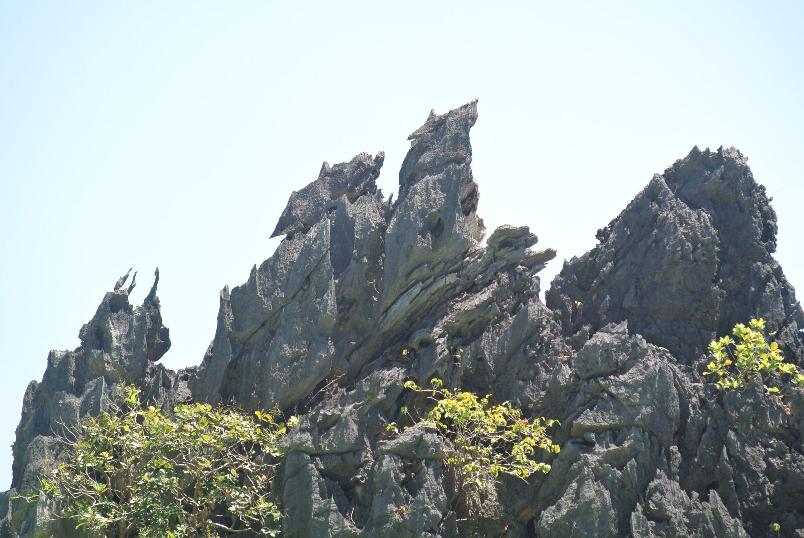 Nikon 1 Nikkor VR 30-110mm F3.8-5.6 sample photo. Rock, mountains, rock formations photography