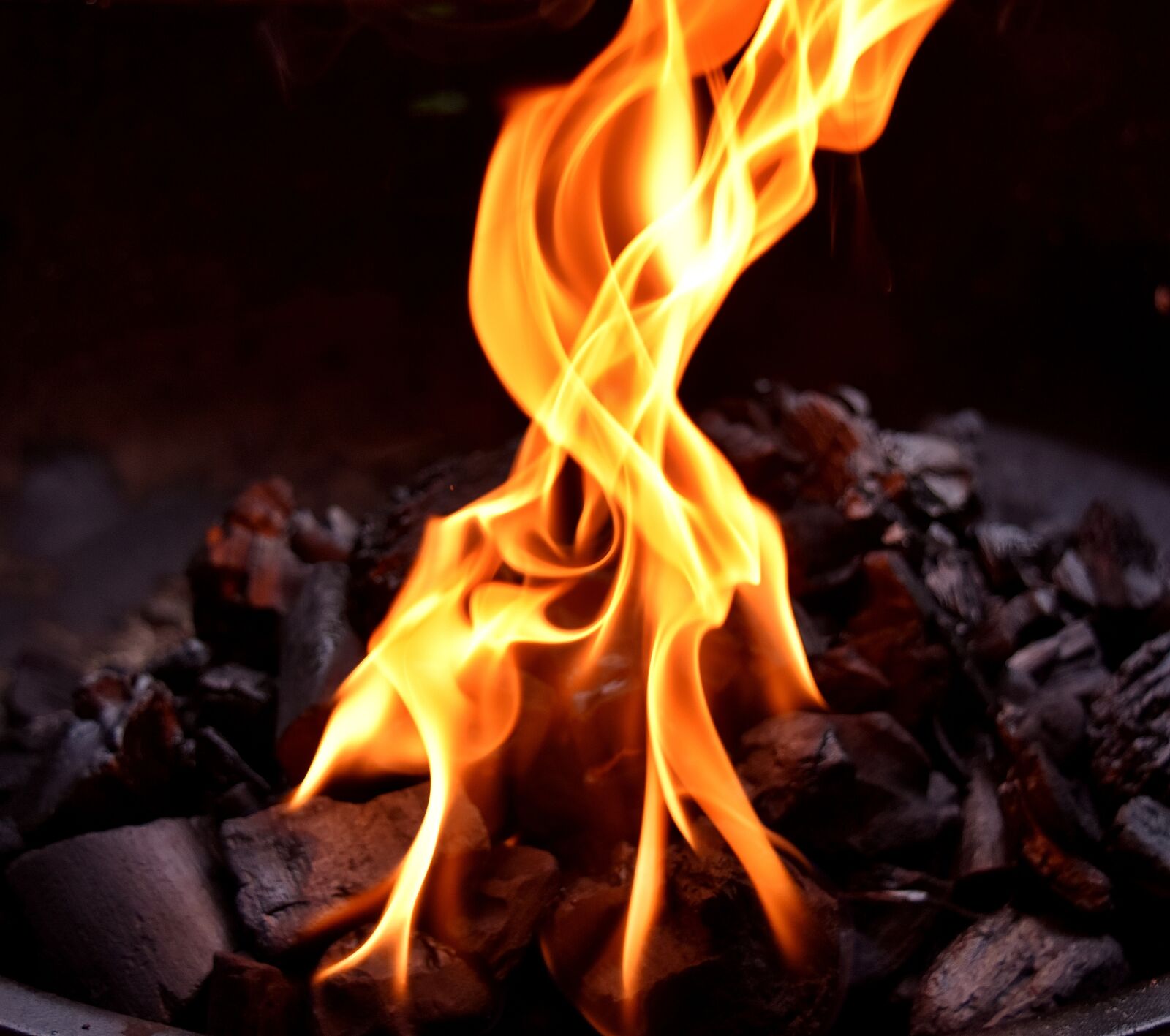 Nikon D7200 sample photo. Fire, flame, carbon photography
