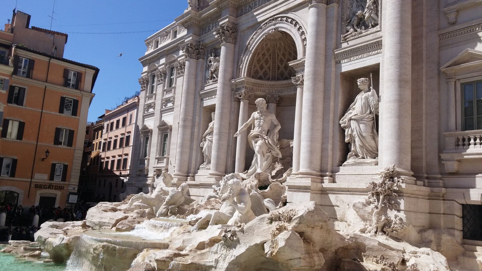 LG D855 sample photo. Rome, trevi fountain, architecture photography
