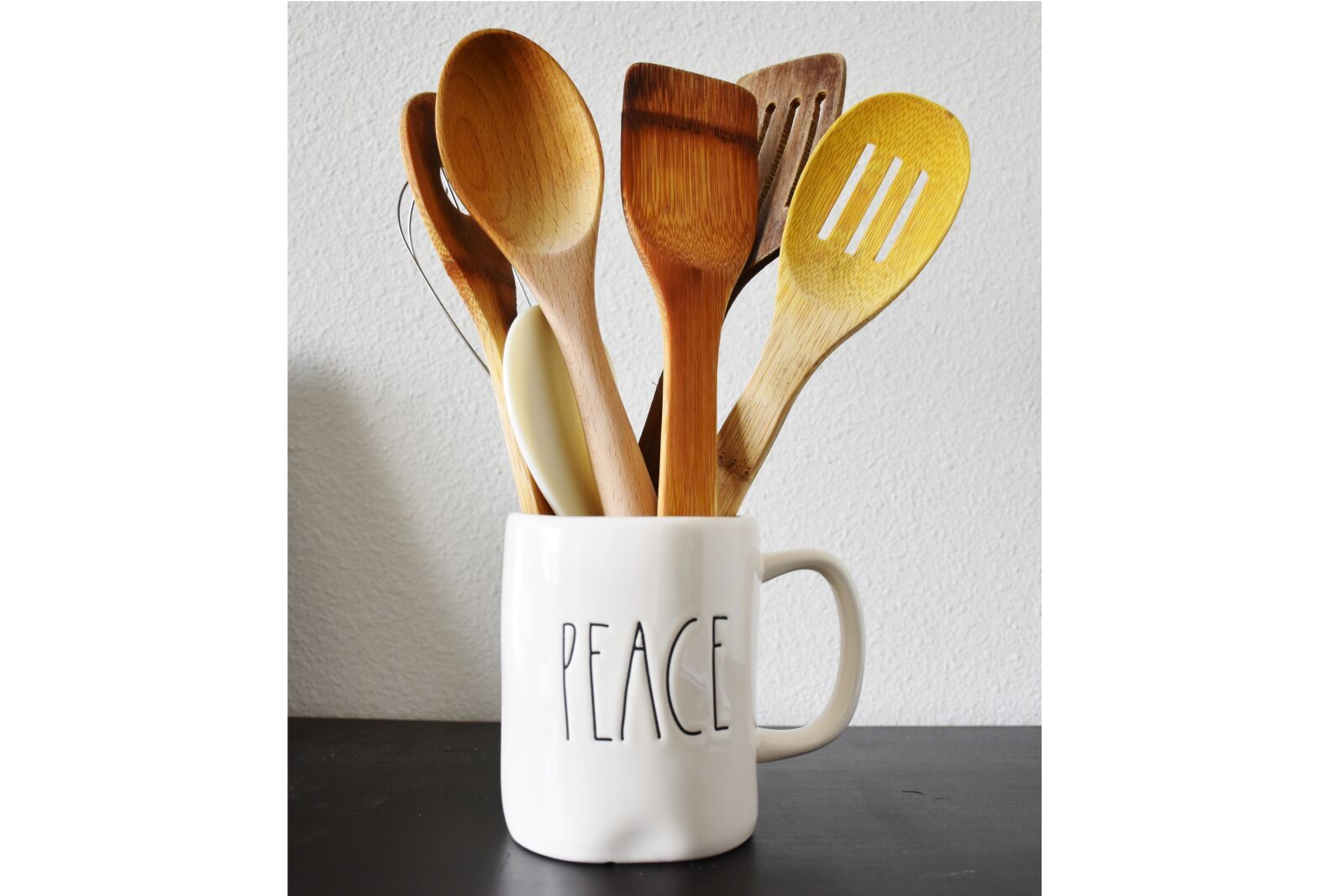 Nikon D5600 sample photo. Kitchen, spatula, wood photography