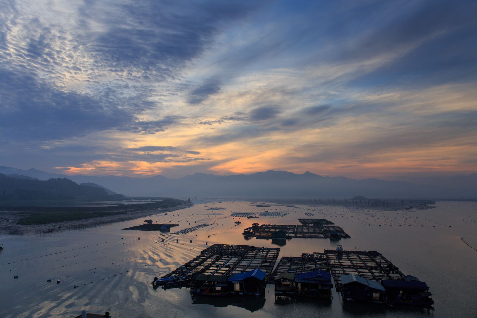 Canon EF 24-70mm F4L IS USM sample photo. Sunrise, xiapu, natural landscape photography