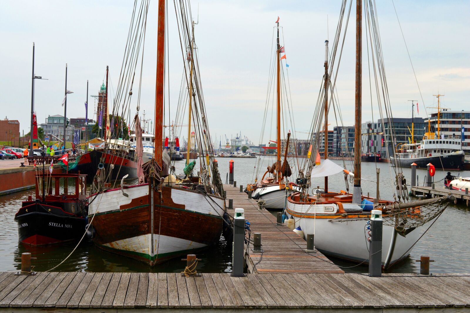 Nikon D3200 sample photo. Bremerhaven, ships, sailing boats photography