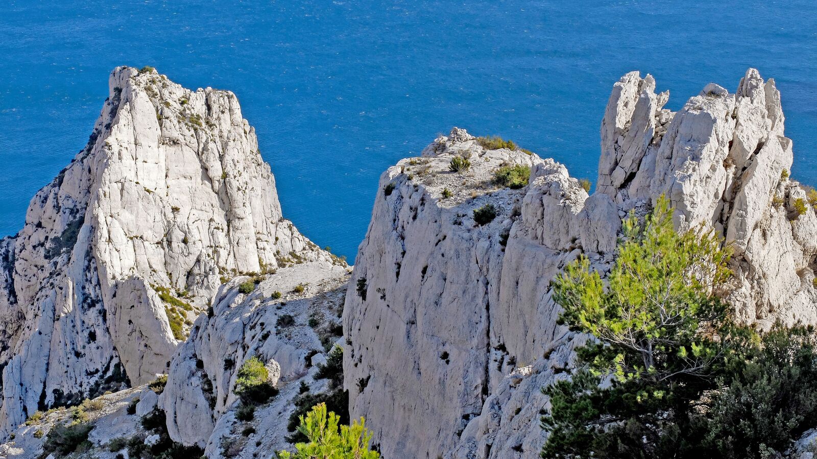 Fujifilm X30 sample photo. Calanque, marseille, sea photography