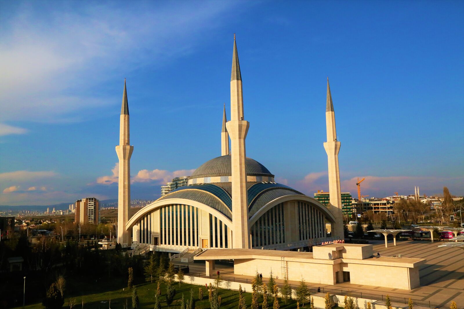 Canon EF 24-105mm F4L IS USM sample photo. Cami, minaret, dome photography