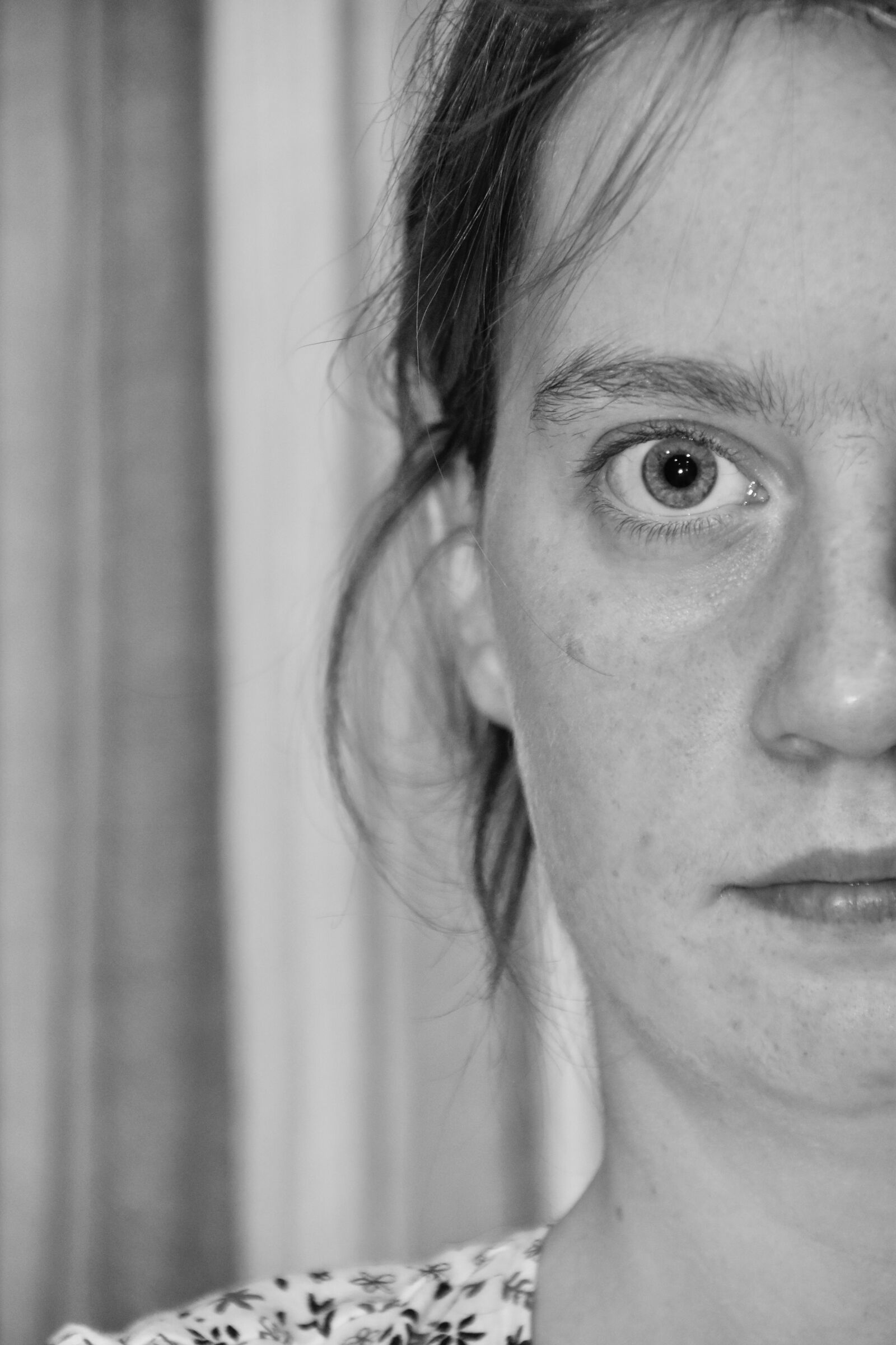 Nikon D5600 sample photo. Face, half-face, girl photography