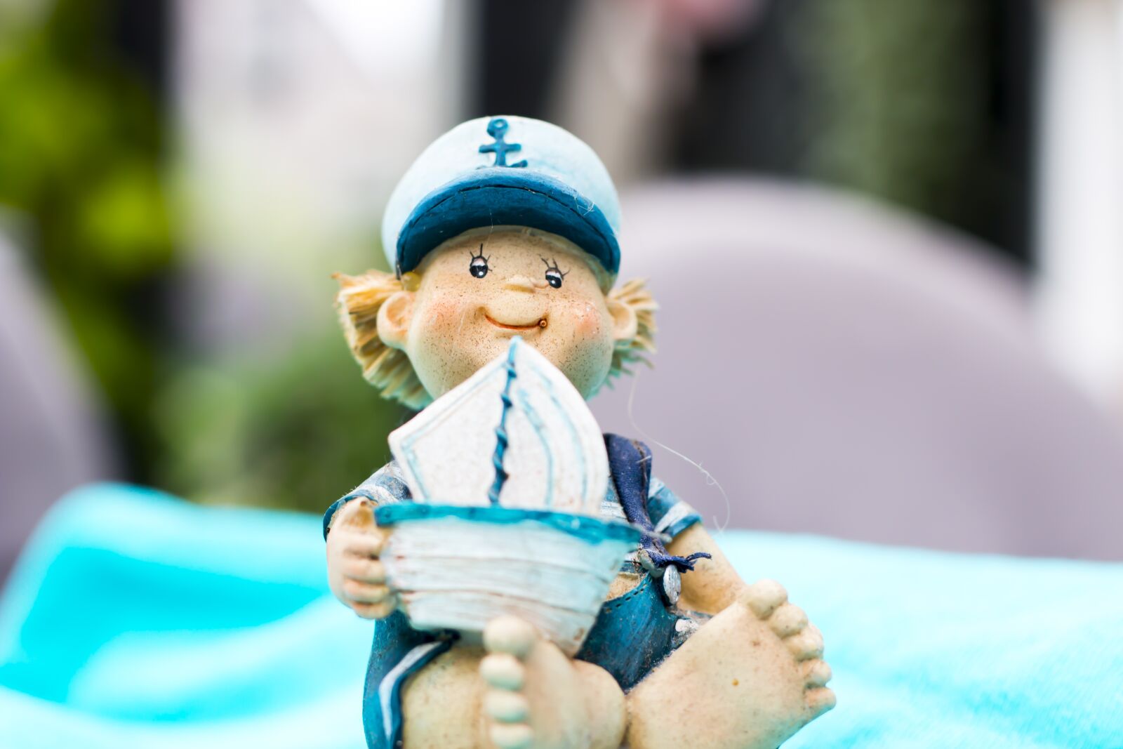 Canon EOS 70D + Canon EF 50mm F1.8 II sample photo. Boy, sailing ship, blue photography