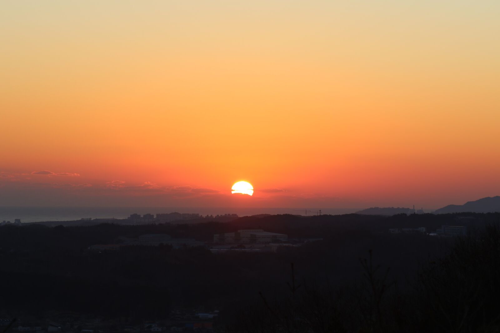 Canon EOS 7D Mark II sample photo. Sunrise, in the new photography