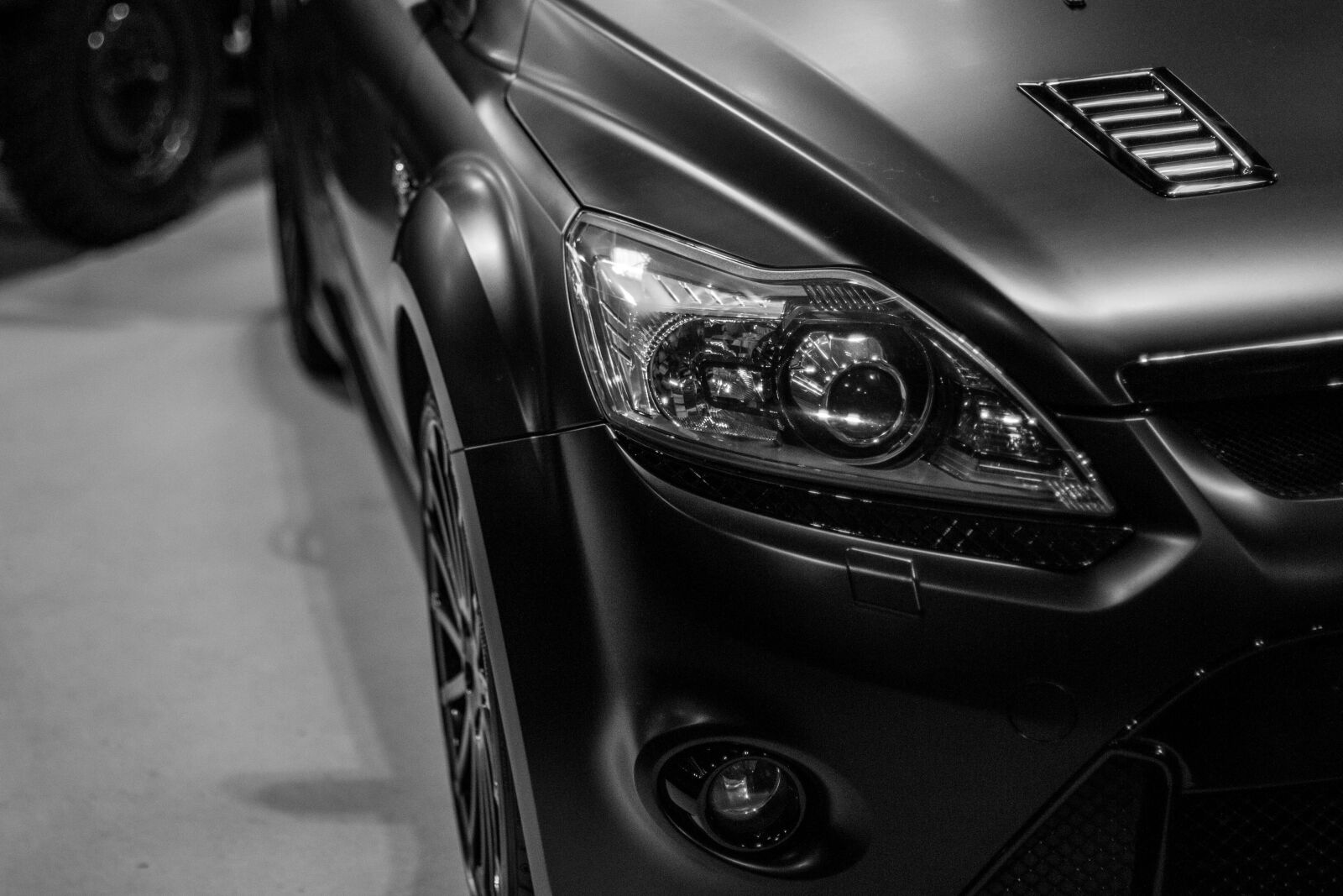 Canon EOS 70D + Canon EF 50mm F1.4 USM sample photo. Ford focus rs500, car photography