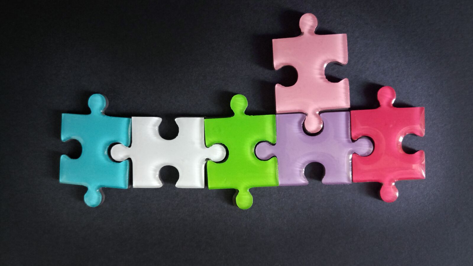 SHIFT 6M sample photo. Puzzle, cooperation, process photography