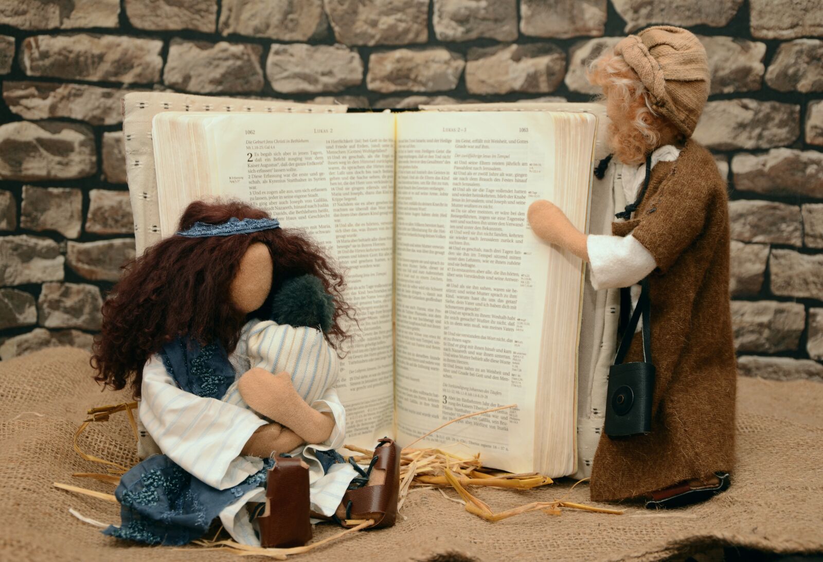 Nikon D5200 sample photo. Figures, dolls, biblical narrative photography