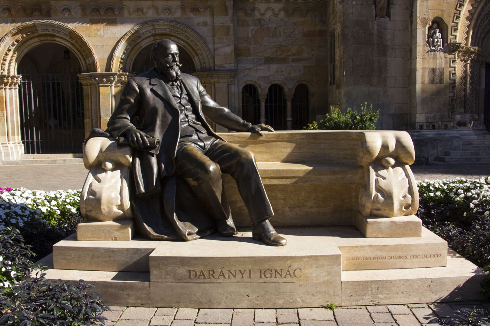 Canon EOS 60D sample photo. Hungary, statue, monument photography