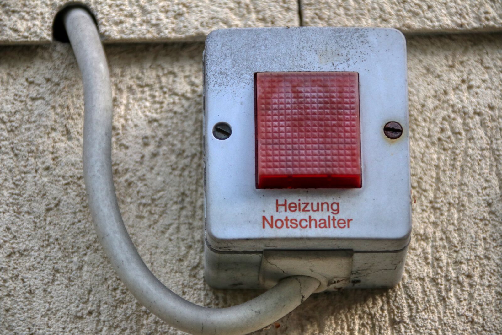 Canon EOS 80D sample photo. Heating, emergency switch, heater photography