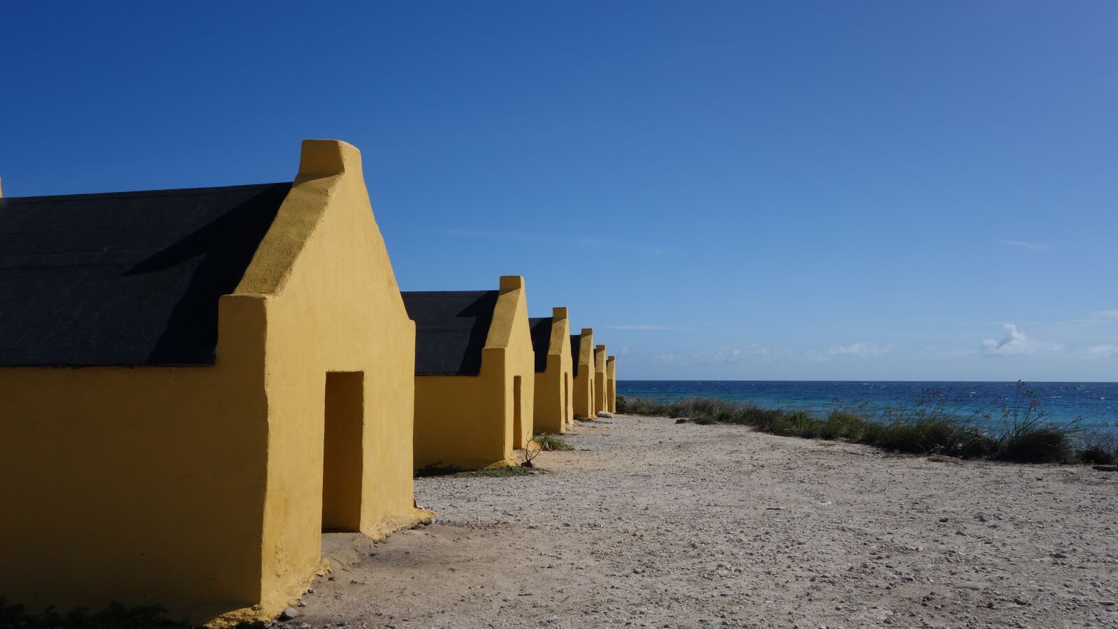 Sony Cyber-shot DSC-RX100 II sample photo. Bonaire, slave houses, caribbean photography