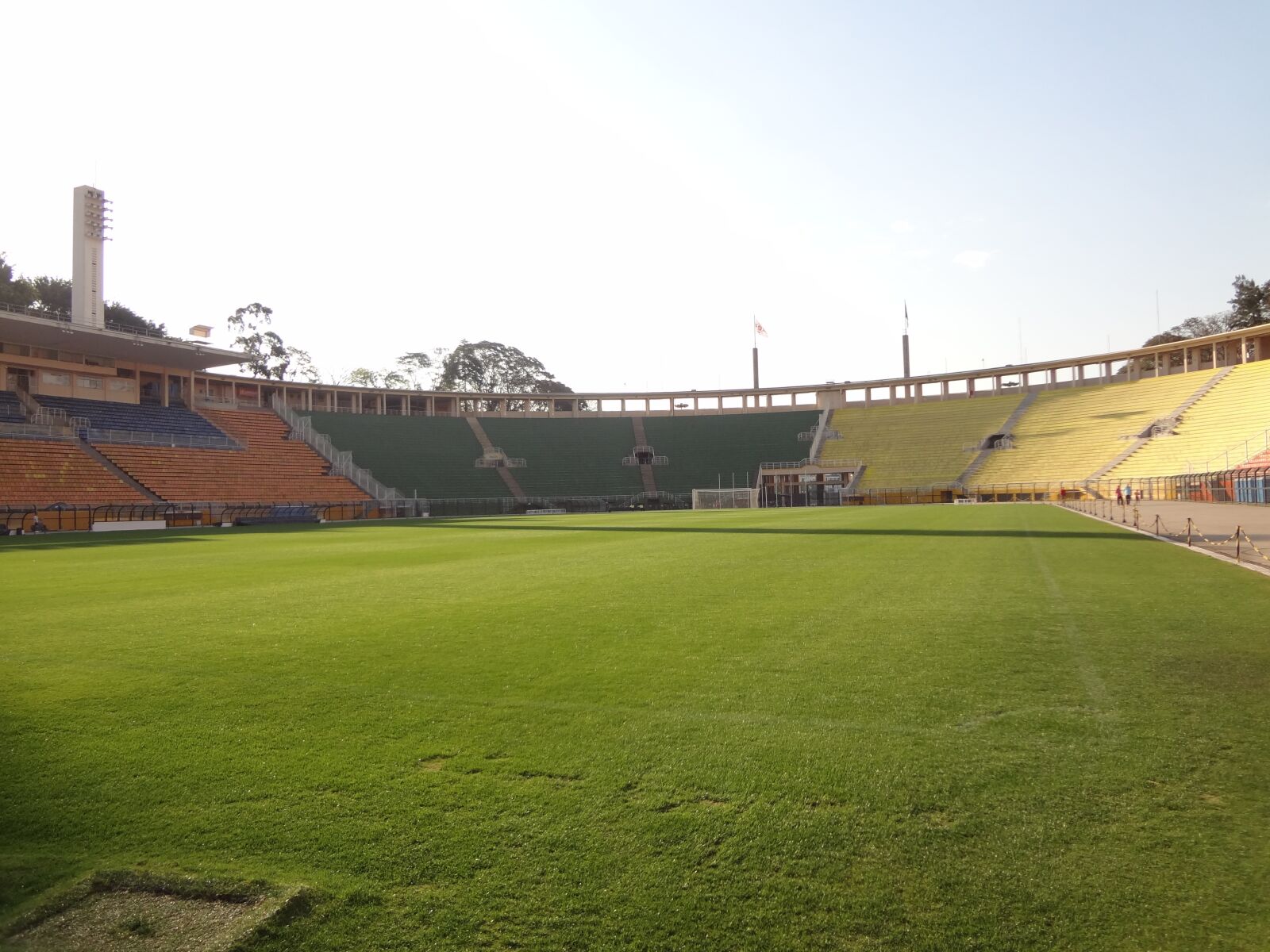 Sony DSC-WX9 sample photo. Lawn, football stadium, pacaembu photography