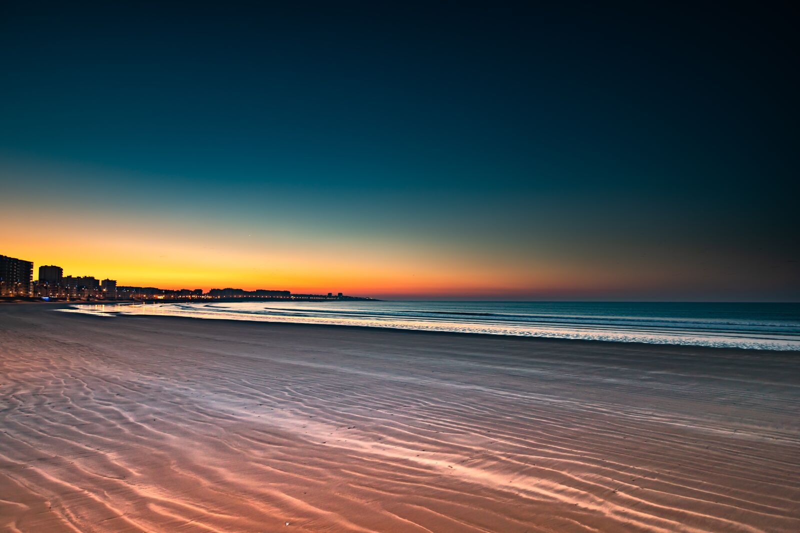 Canon EF 11-24mm F4L USM sample photo. Beach, sunset, landscape photography