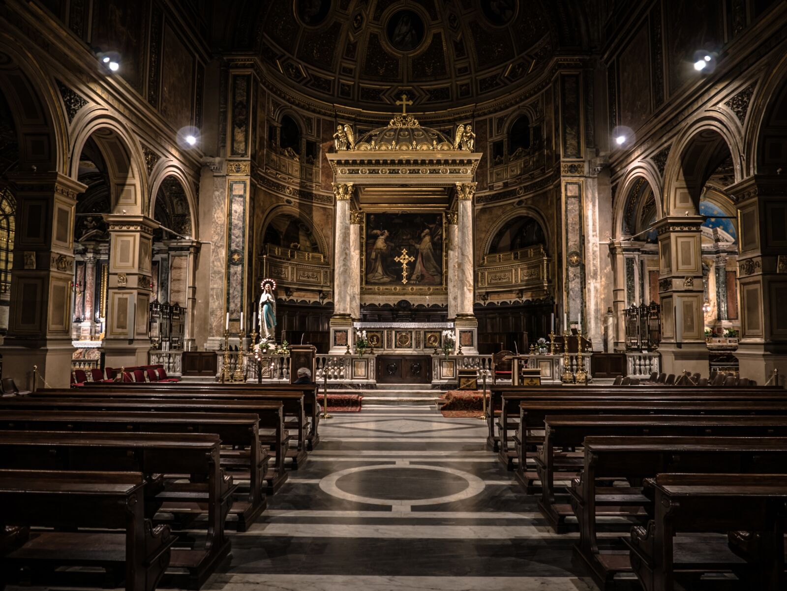 Panasonic Lumix DMC-LX100 sample photo. Church, cross, indoors photography
