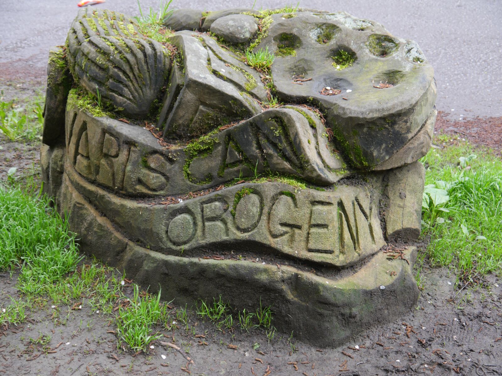 Panasonic Lumix DMC-GH3 sample photo. Rock, sculpture, carvings photography