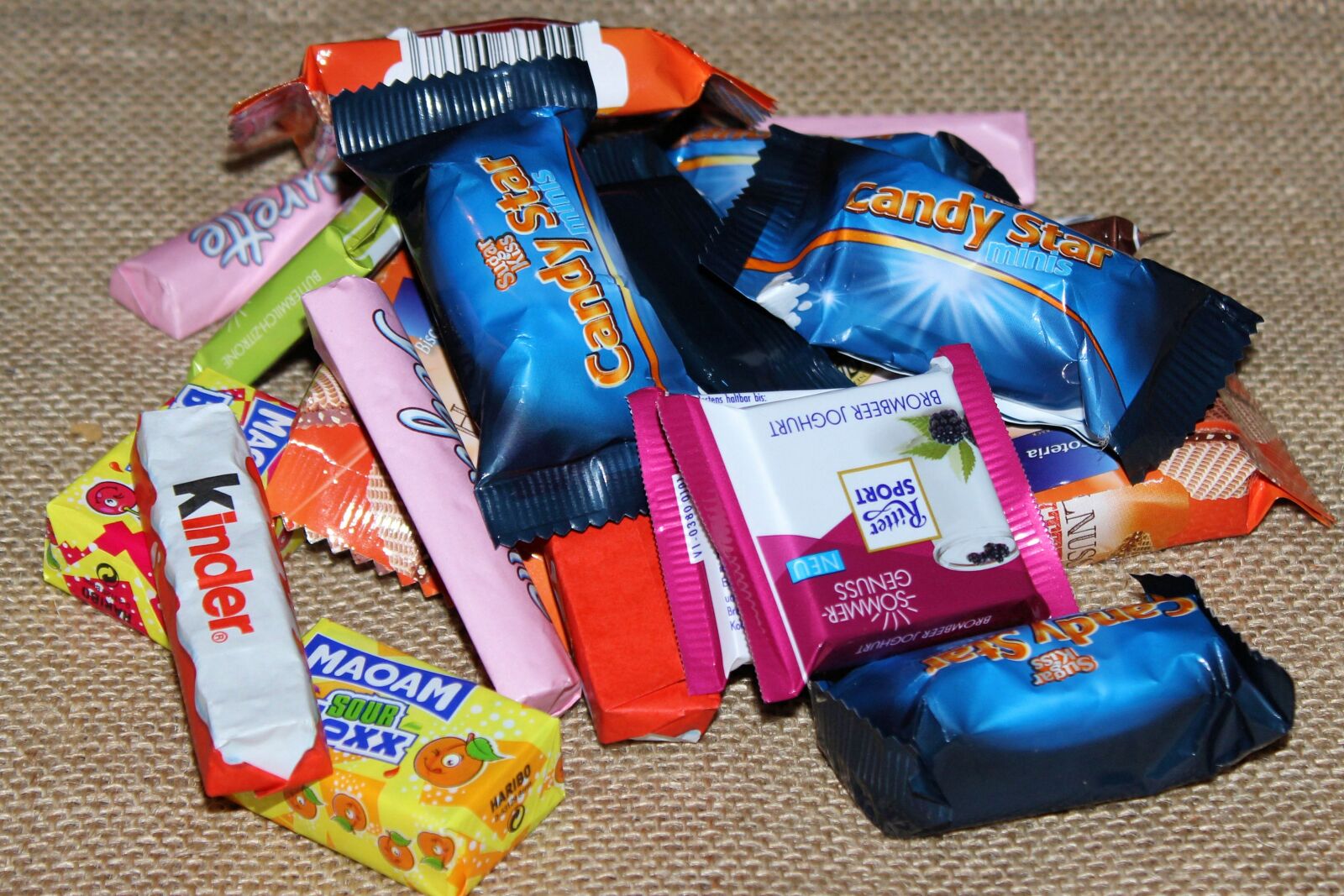 Canon EOS 600D (Rebel EOS T3i / EOS Kiss X5) sample photo. Chocolate, candy bar, sweet photography