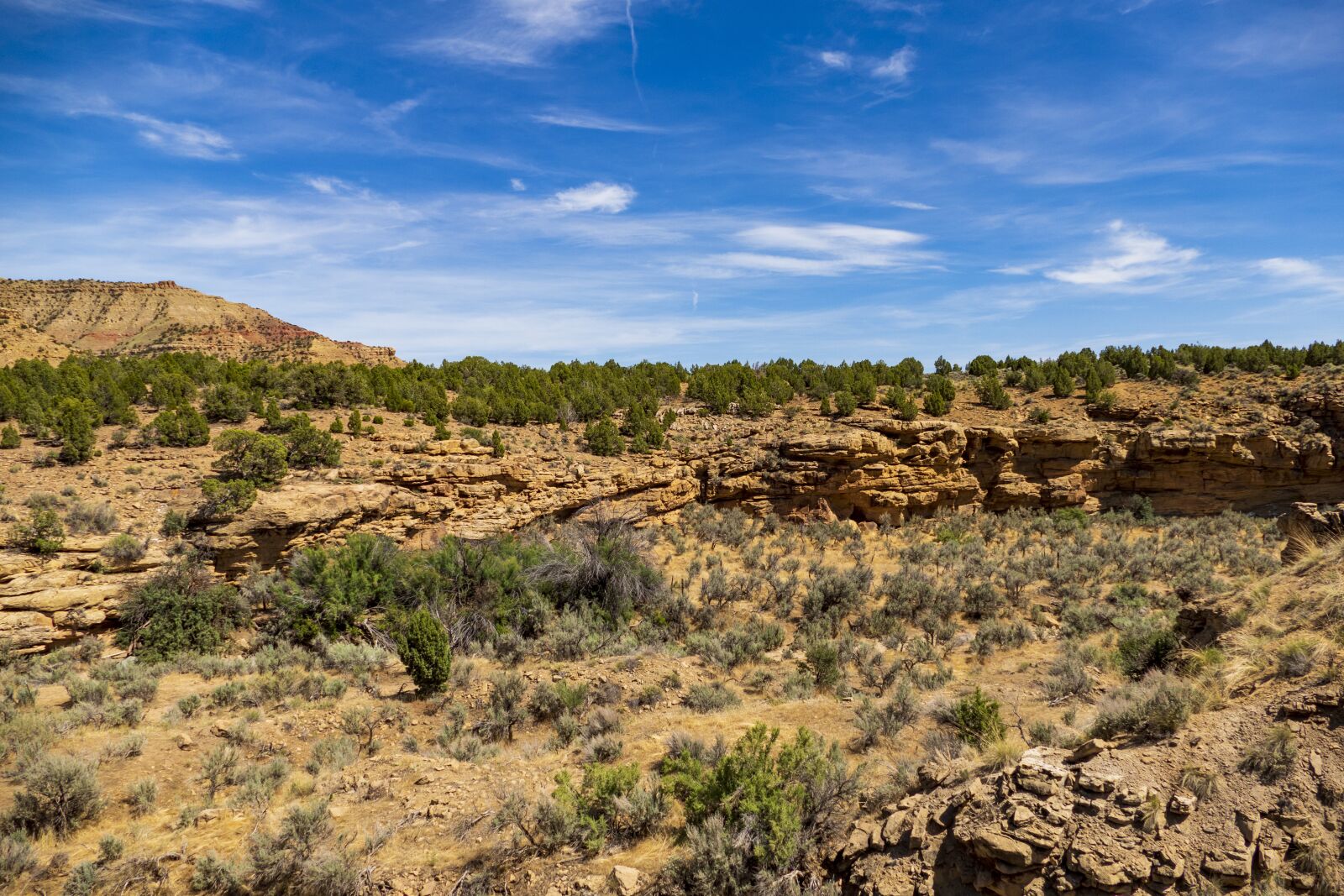 Panasonic Lumix DMC-FZ1000 sample photo. Rock, formation, desert photography