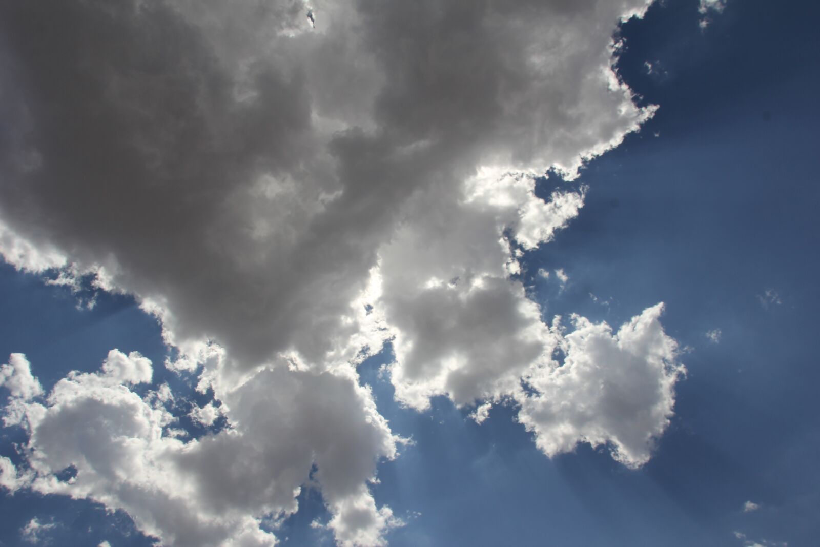 Canon EOS 60D sample photo. Cloud, sky, blue photography