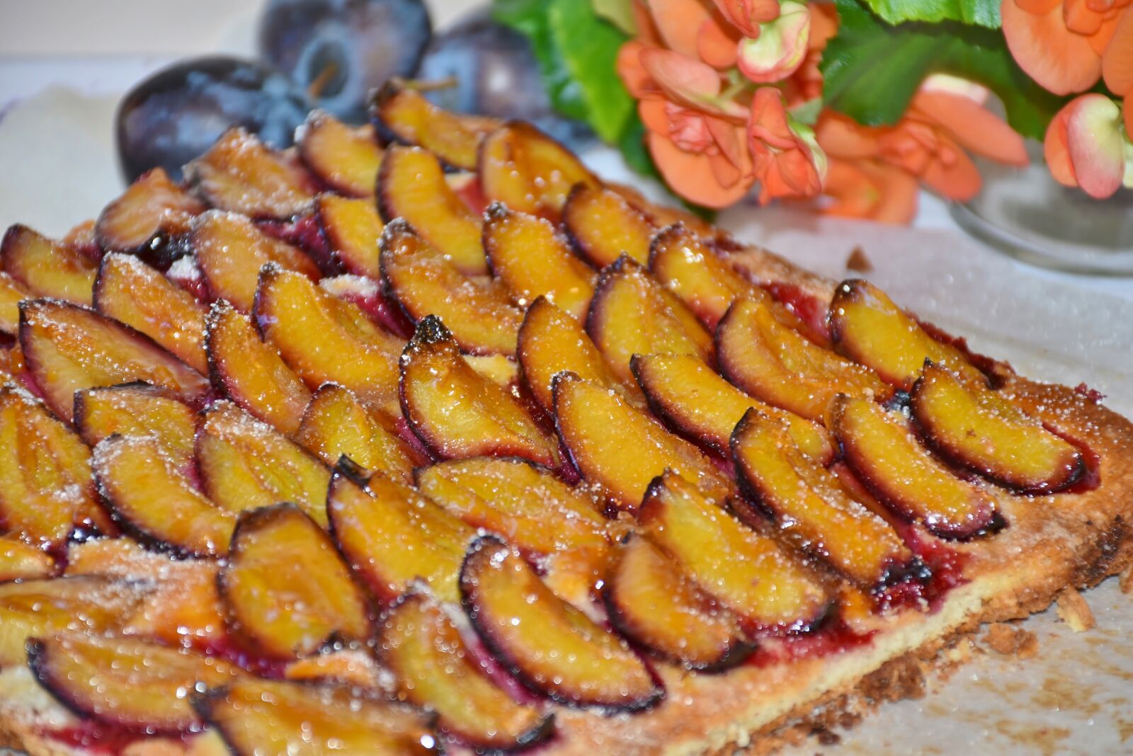 Nikon D7200 sample photo. Cake, plums, plum cake photography