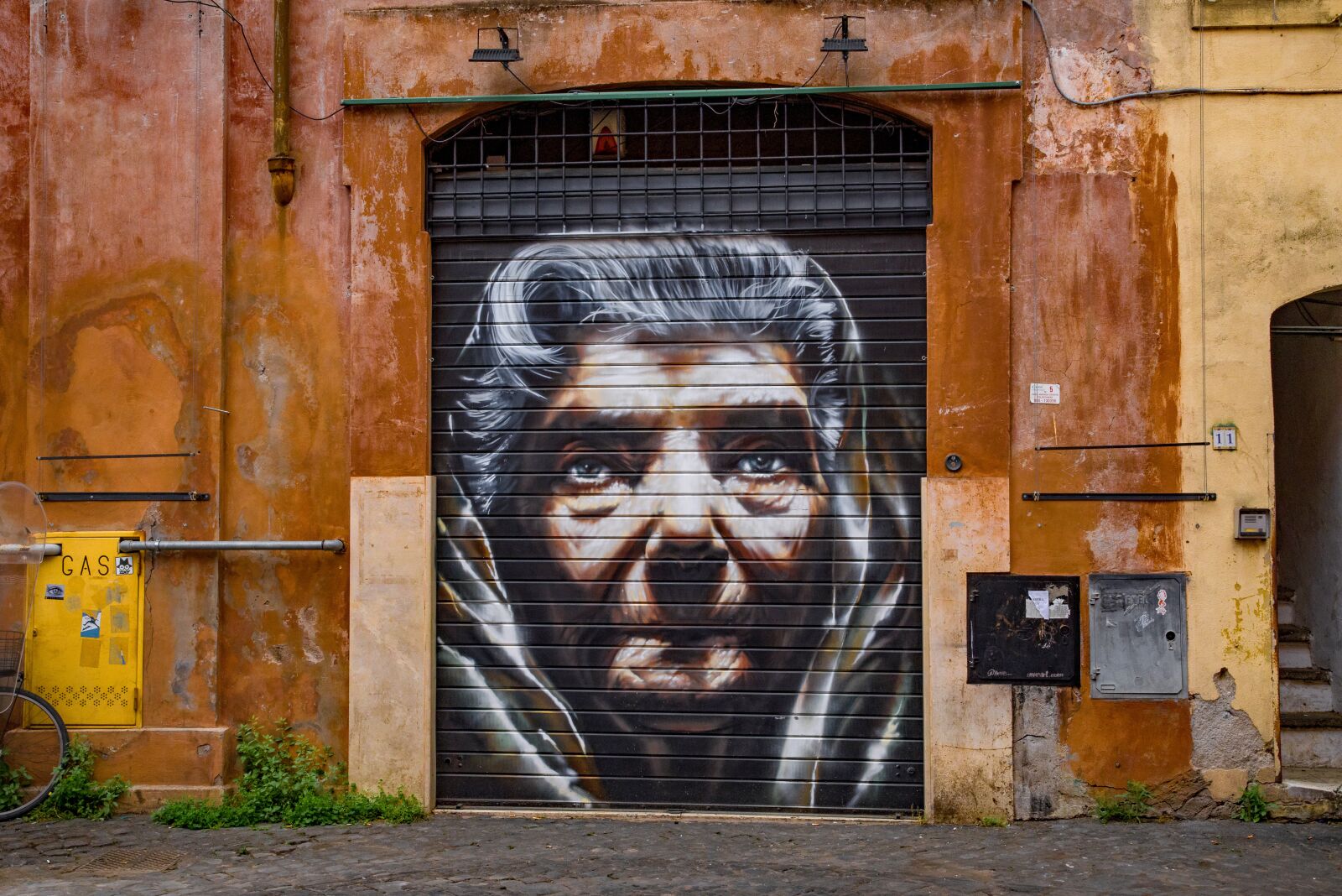 Pentax K-1 Mark II sample photo. Graffiti, tag, paint photography