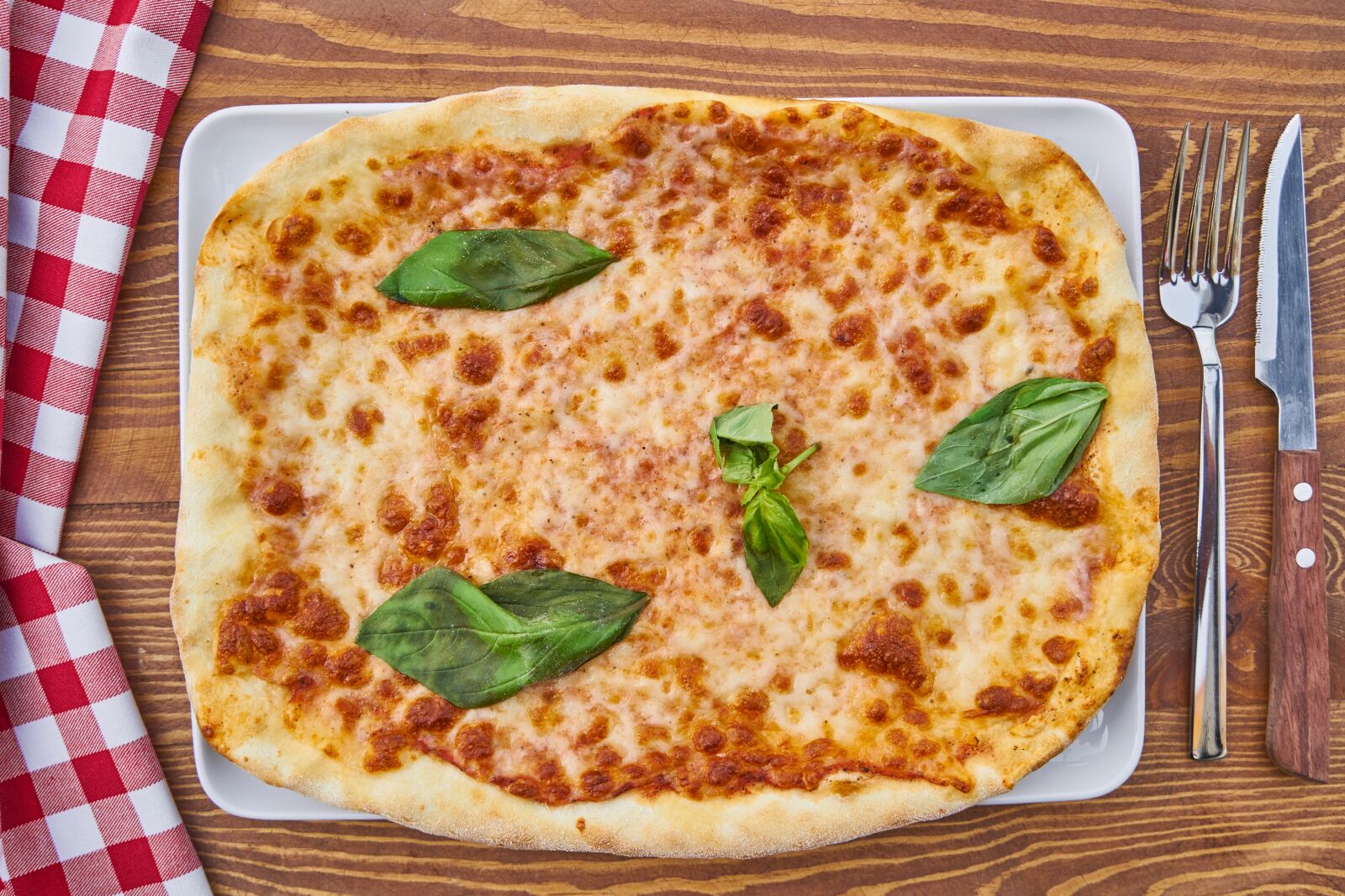 Sony a7R II sample photo. Pizza, dough, italian photography