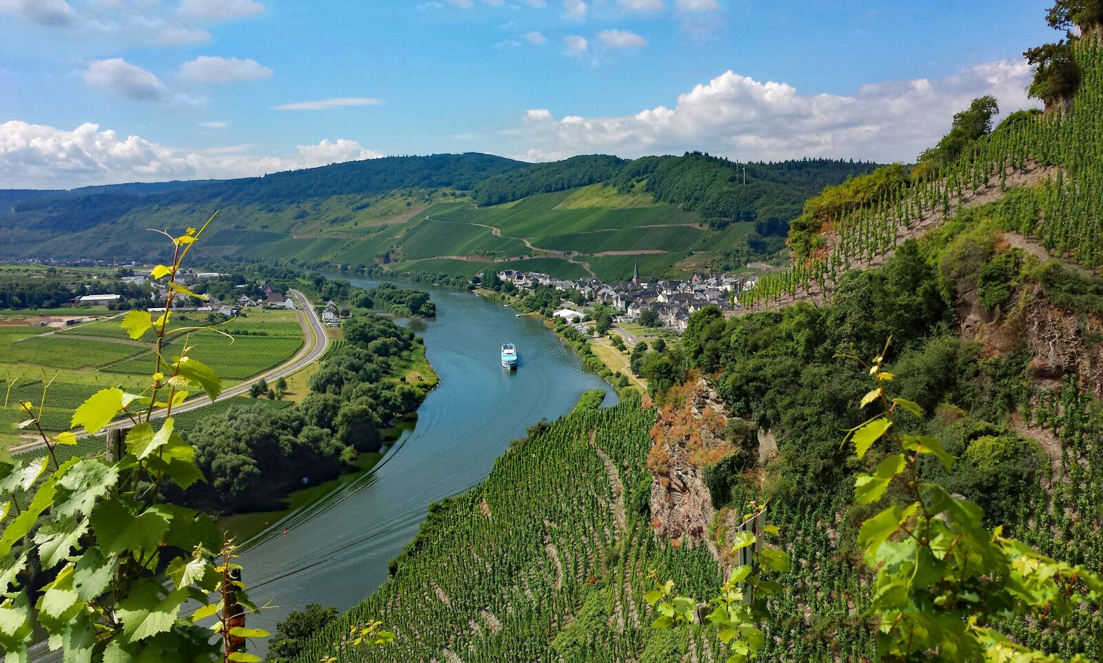 Samsung Galaxy S4 sample photo. ürzig, mosel, sachsen photography