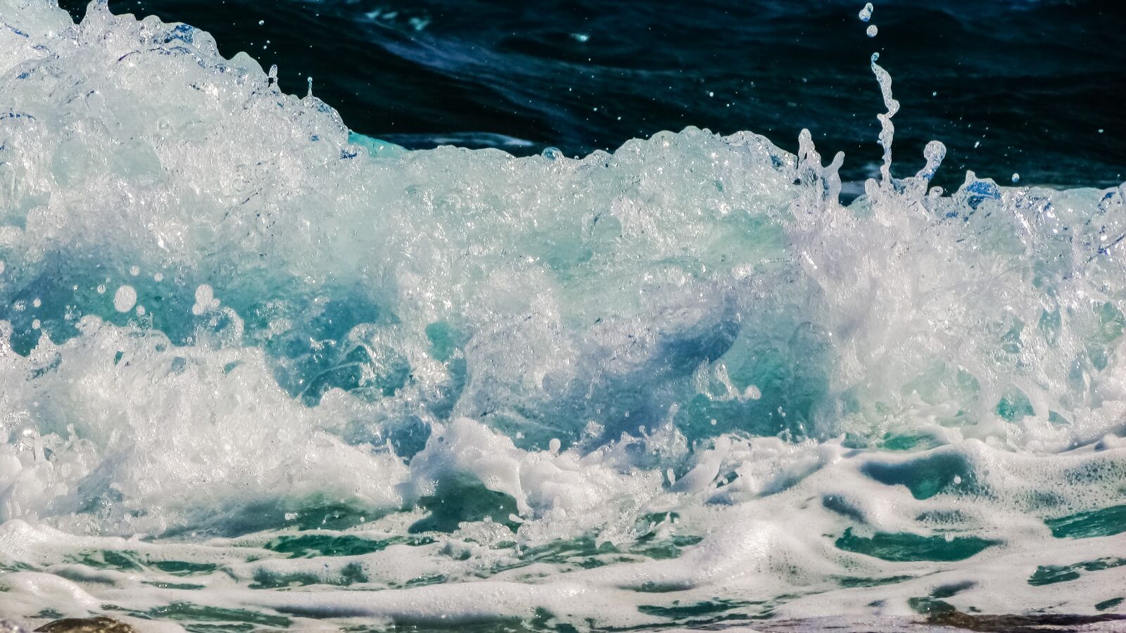 Canon PowerShot SX400 IS sample photo. Wave, water, liquid photography