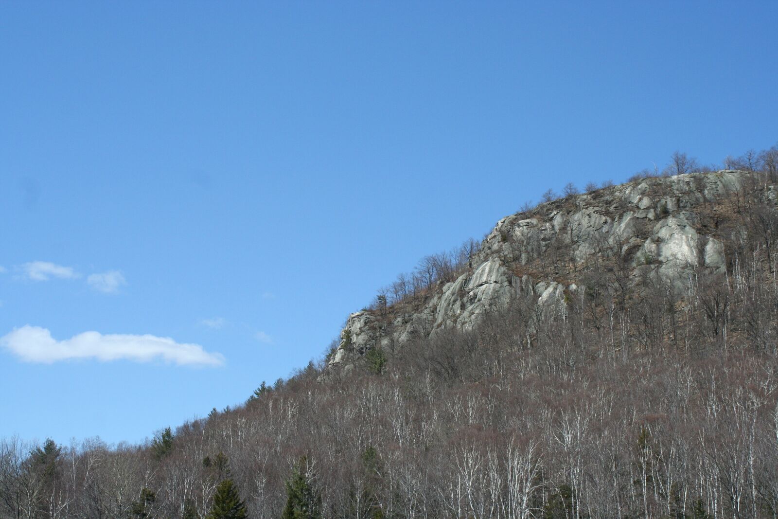 Canon EOS 350D (EOS Digital Rebel XT / EOS Kiss Digital N) sample photo. Jasper, mountain, blue sky photography