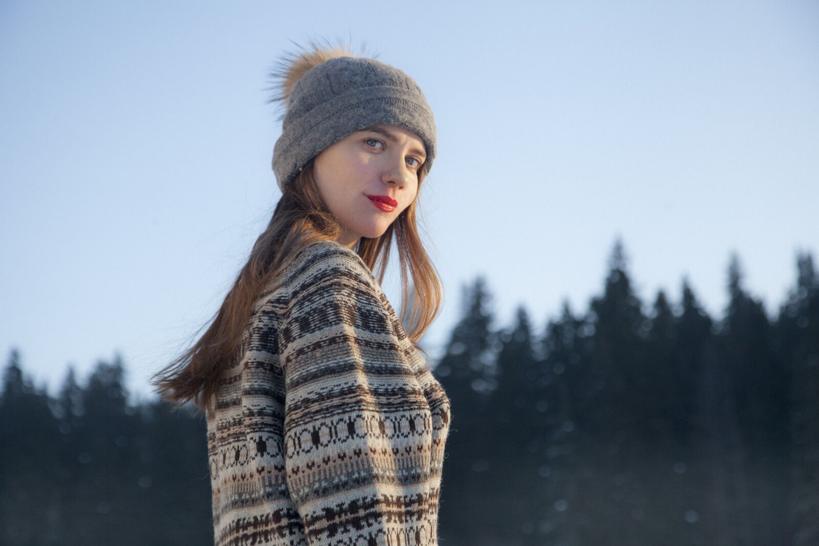 Canon EOS 5D Mark II sample photo. Girl, nature, winter photography