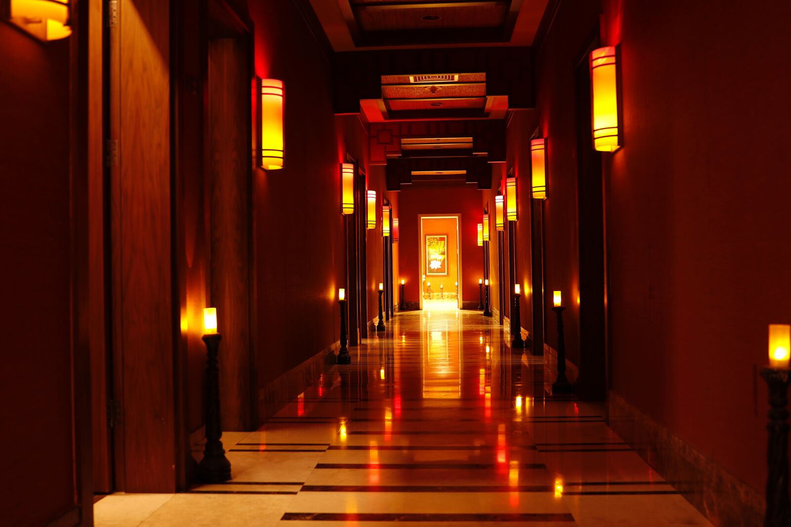 Canon EOS 80D sample photo. Light, lamp, corridor photography