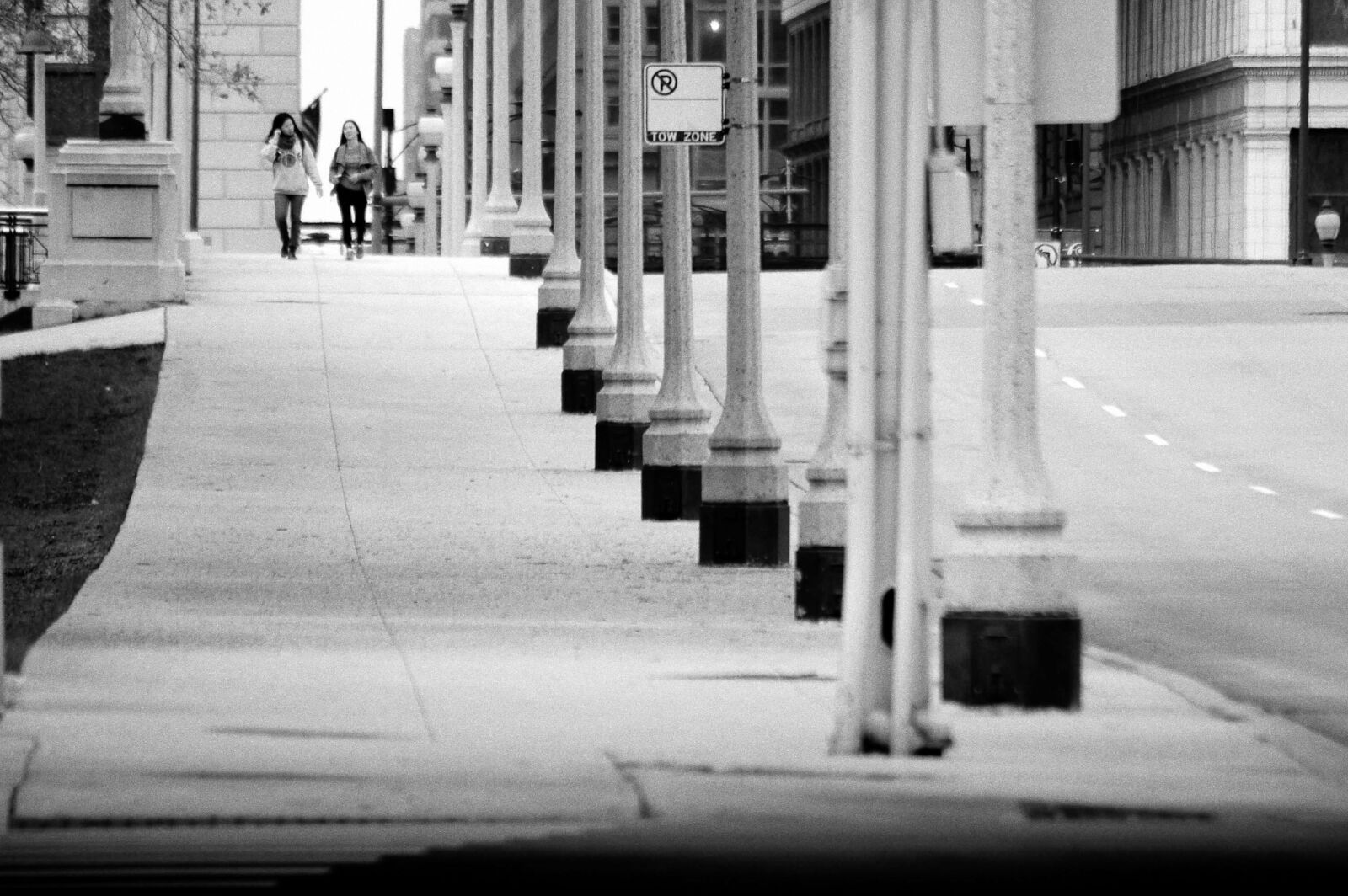 Nikon D50 sample photo. City corner, landscape, black photography