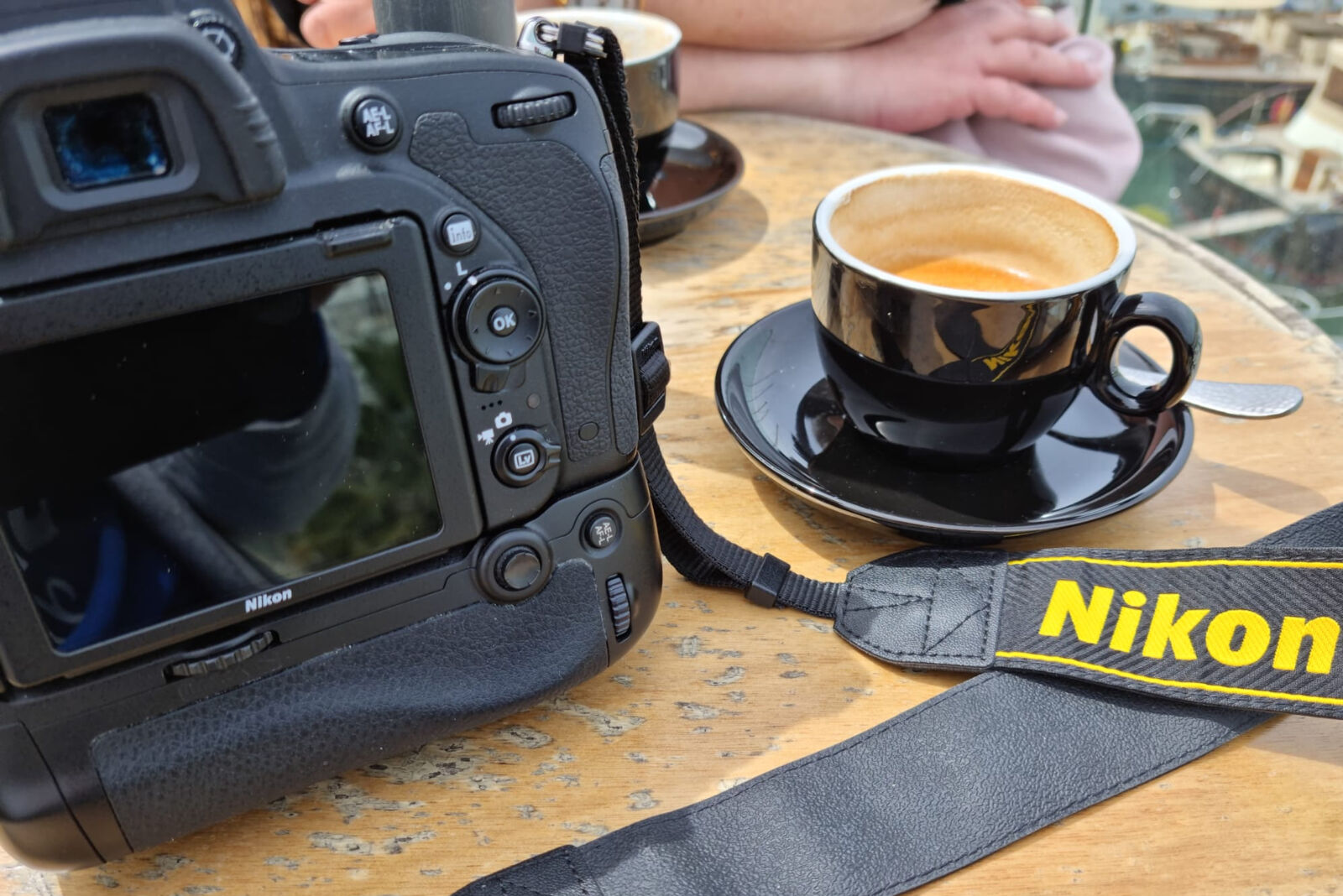 Nikon D750 + Nikon AF-S Nikkor 14-24mm F2.8G ED sample photo. Coffee time photography