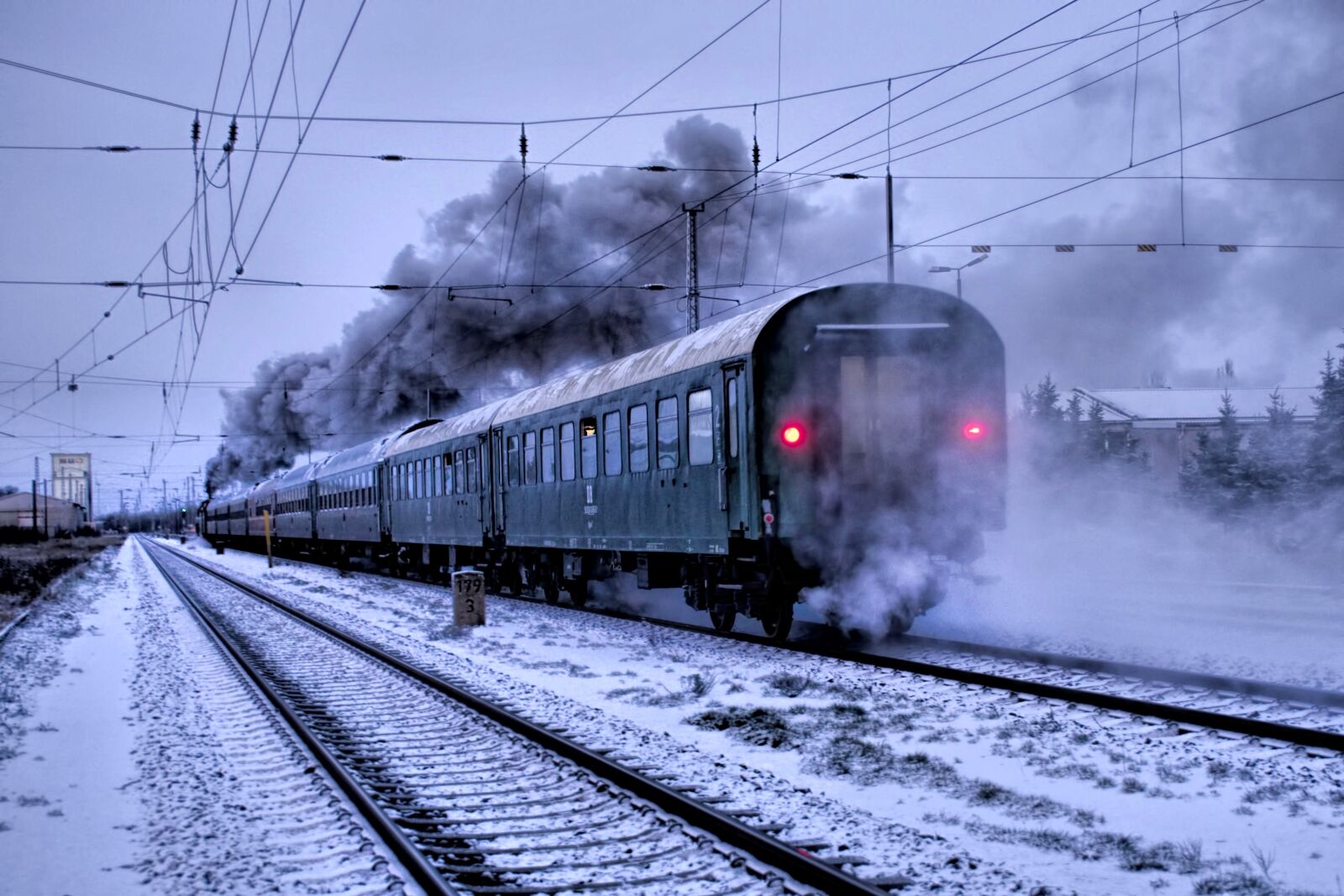 Panasonic Lumix DMC-G6 sample photo. Train, blackjack, dark photography