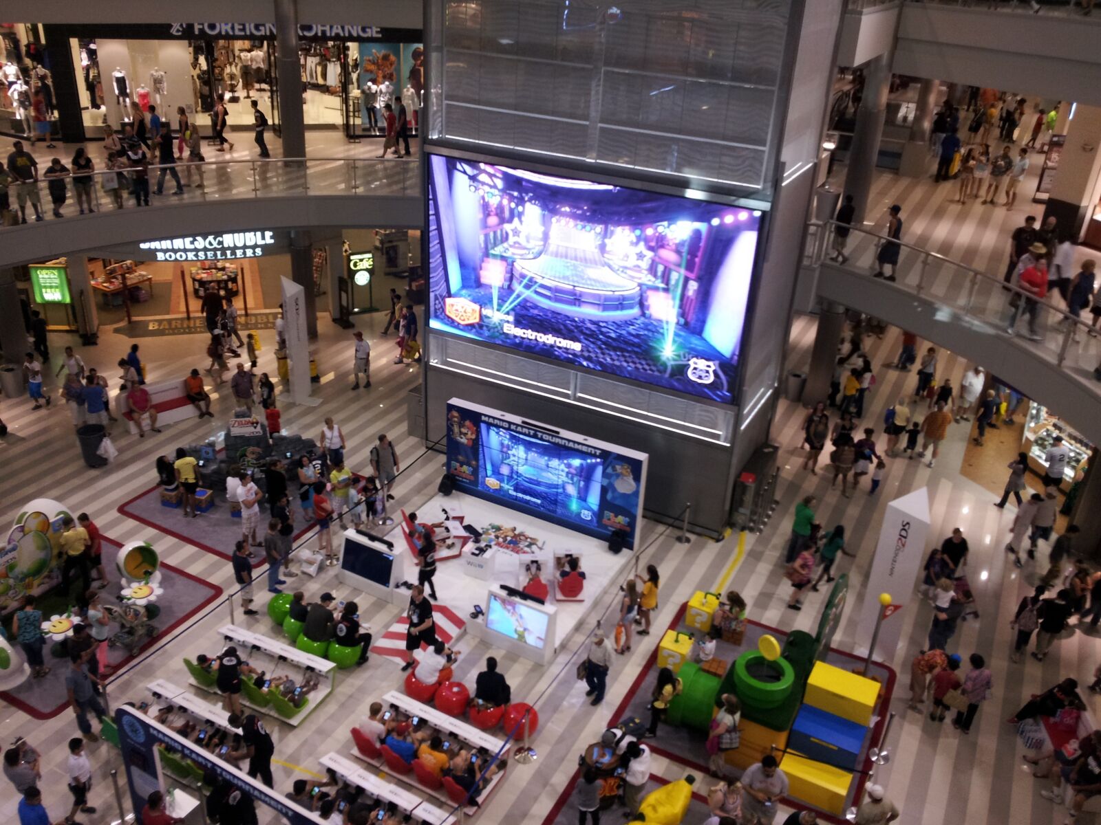 Samsung Galaxy S2 Epic sample photo. Shopping mall, mall of photography