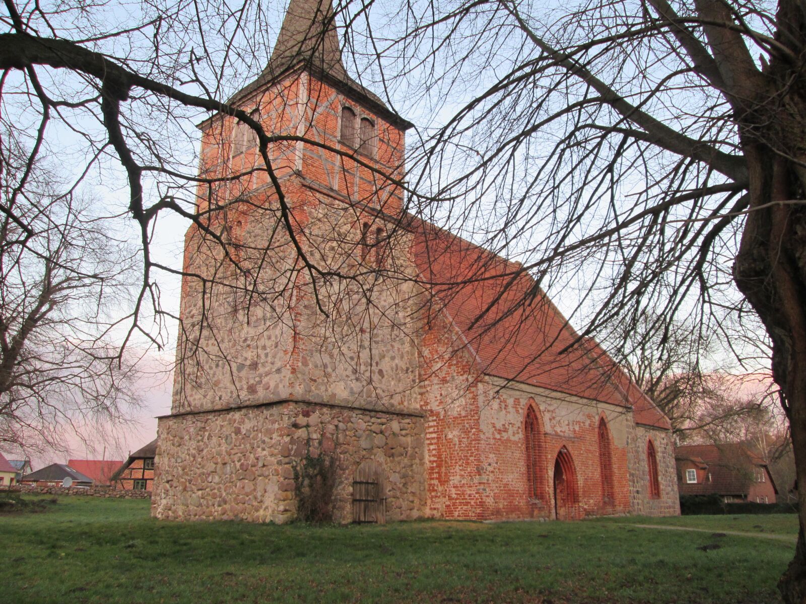 Canon PowerShot A2500 sample photo. Church, steeple, germany photography