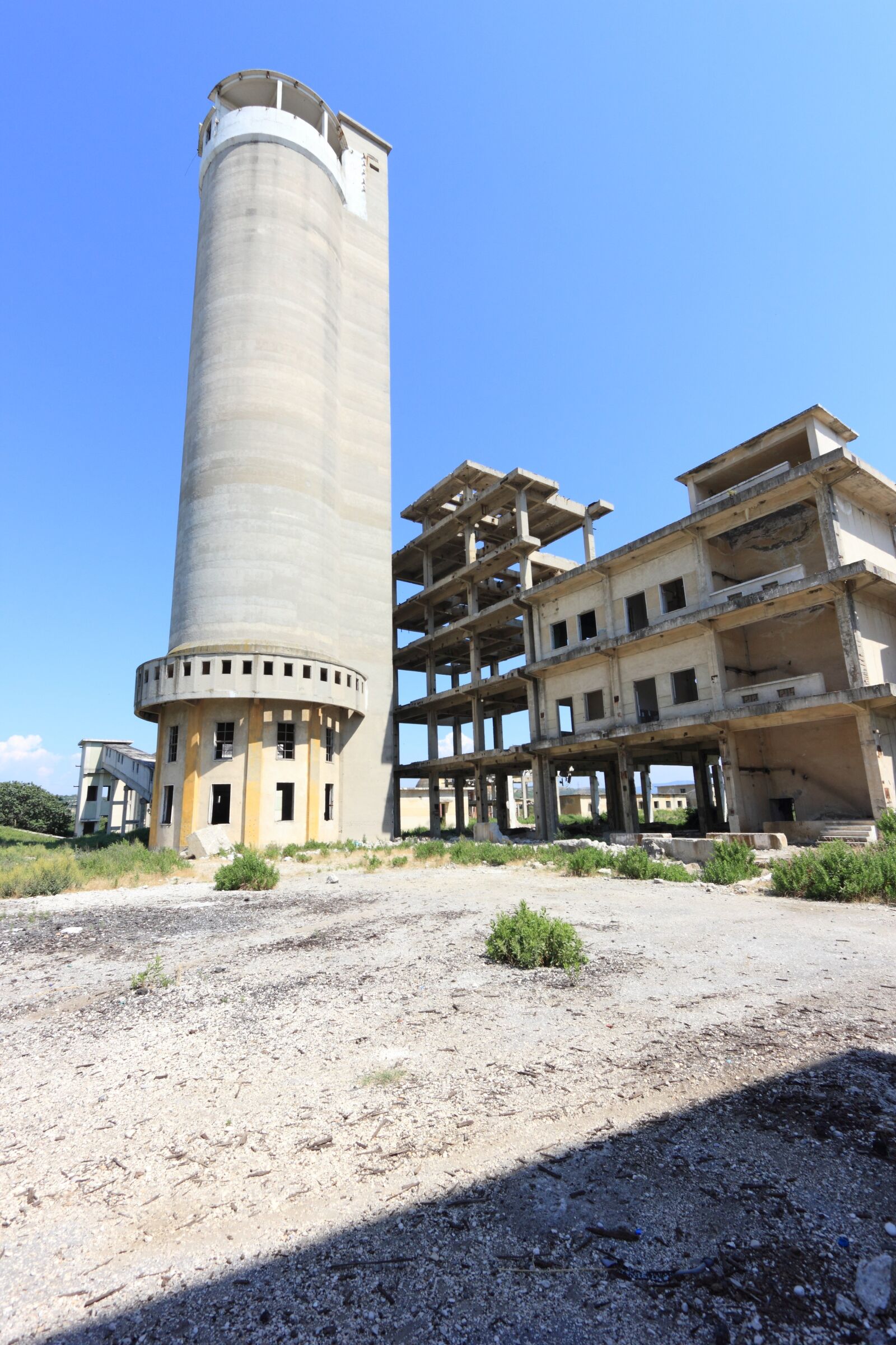 Canon EOS 550D (EOS Rebel T2i / EOS Kiss X4) sample photo. Albania, fier, ruins photography
