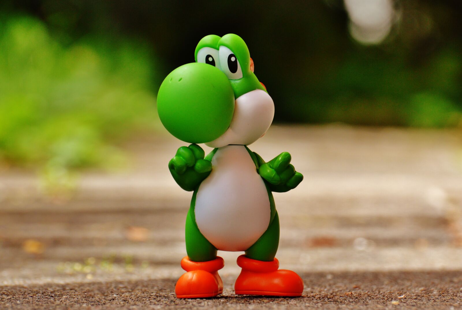 Nikon D3200 sample photo. Yoschi, figure, funny photography