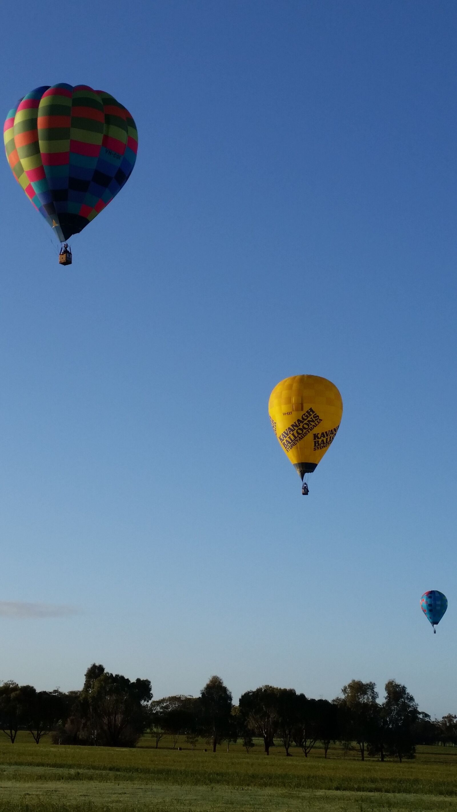 Samsung Galaxy S5 sample photo. Balloons, hot air balloons photography