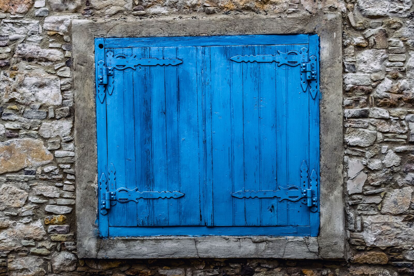 Nikon D3300 sample photo. Window, wooden, blue photography