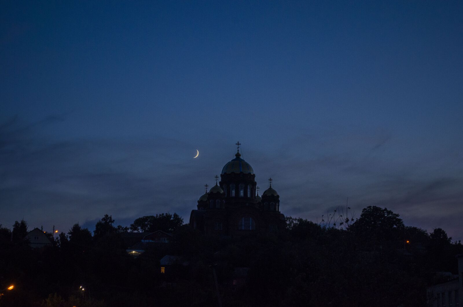 Nikon D5100 sample photo. Night, church, month photography