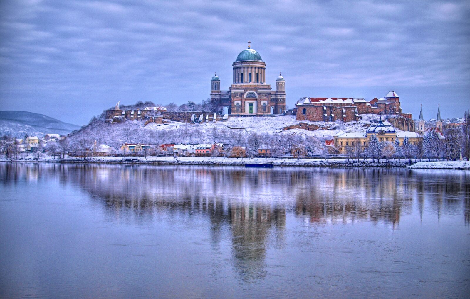 Olympus E-420 (EVOLT E-420) sample photo. Ostrihom, esztergom, basilica photography
