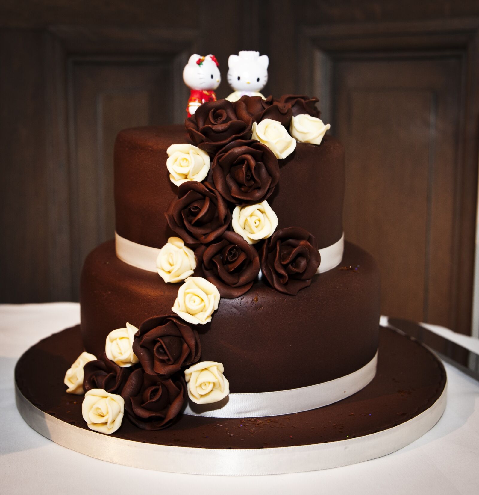 Nikon D700 sample photo. Wedding cake, cake, chocolate photography